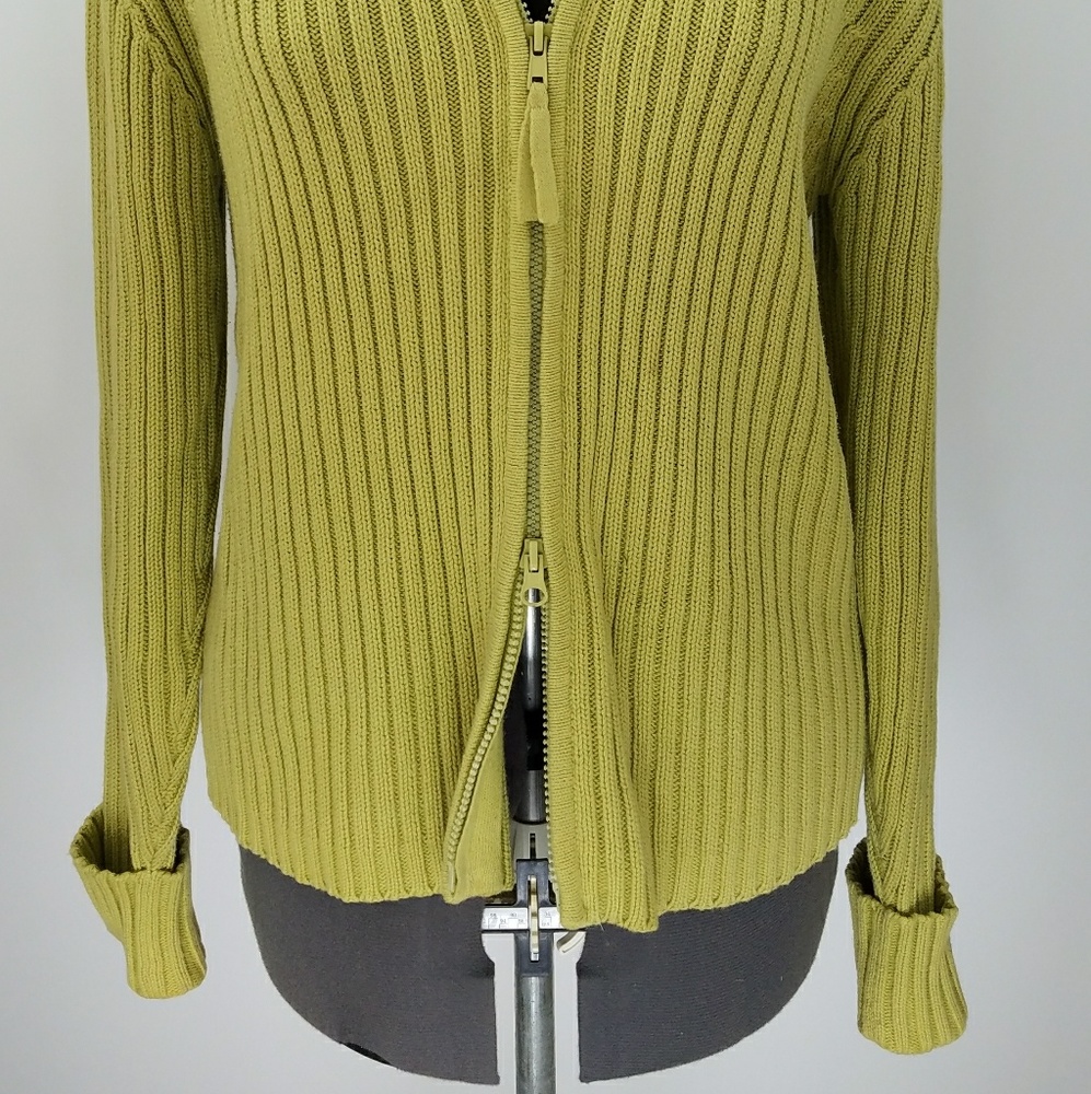 Mossimo Sweater - Picture 5 of 8